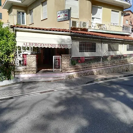 Hotel Emiliano 3*